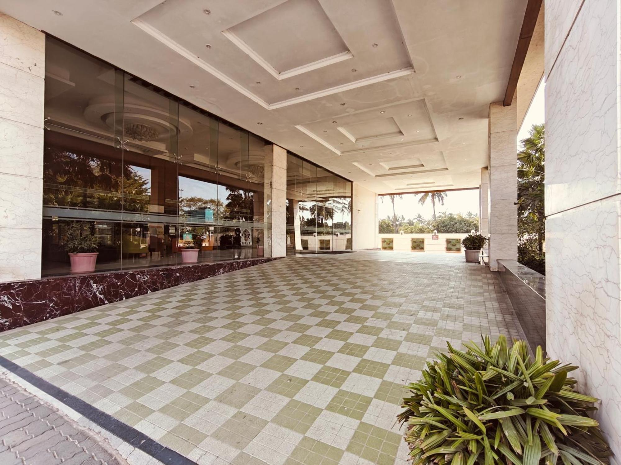 Mm Legacy - A Bergamont Hotel, Kanchipuram Exterior foto